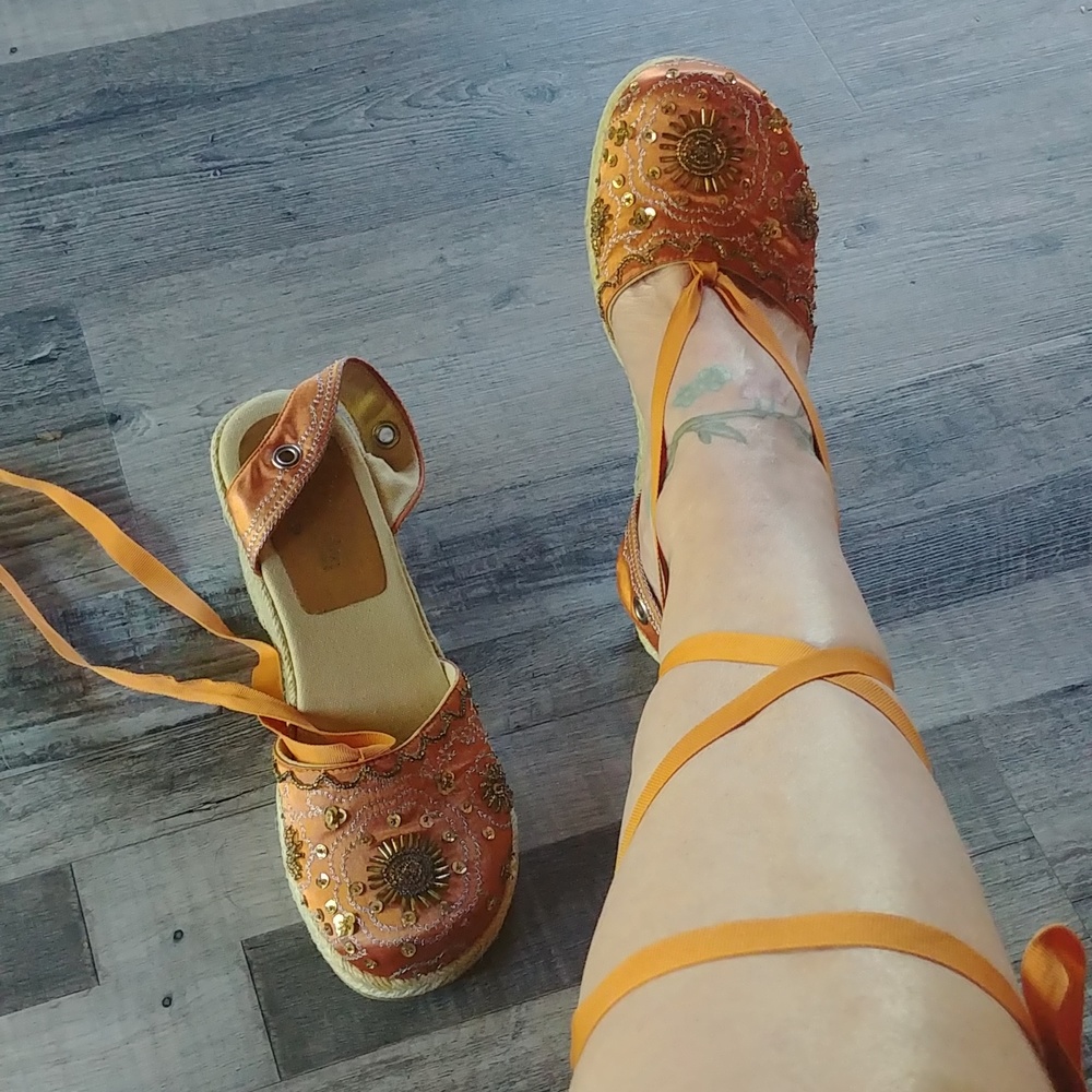 Wedge shoes